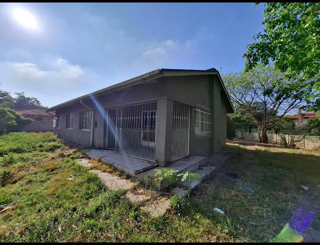 176M² BUSINESS FOR SALE IN VANDERBIJLPARK SW 1